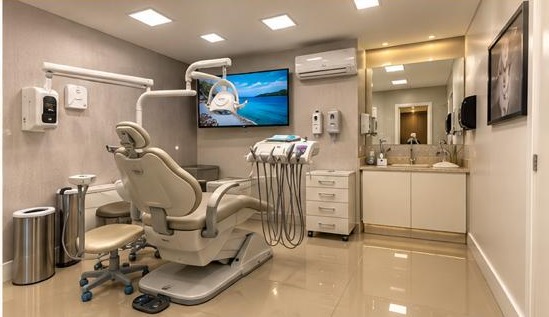 Consultório odontológico com equipamento completo da Clínica Dal Pizzol